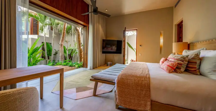 Casa Akama