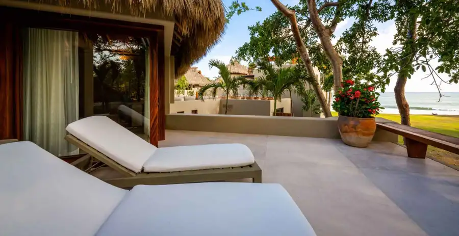 Casa Akama